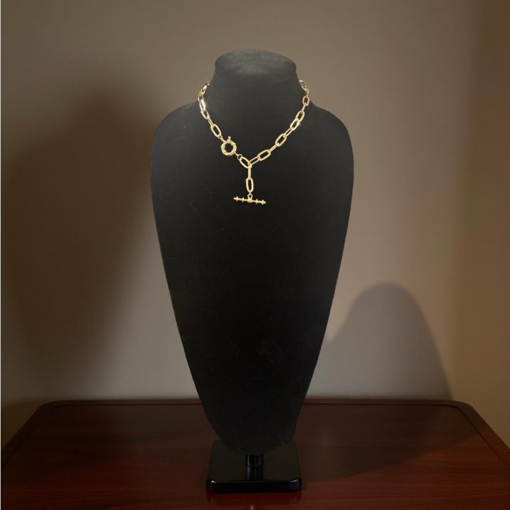 Brand new Gold Toggle necklace